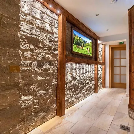 فندق Alpenhof 4*