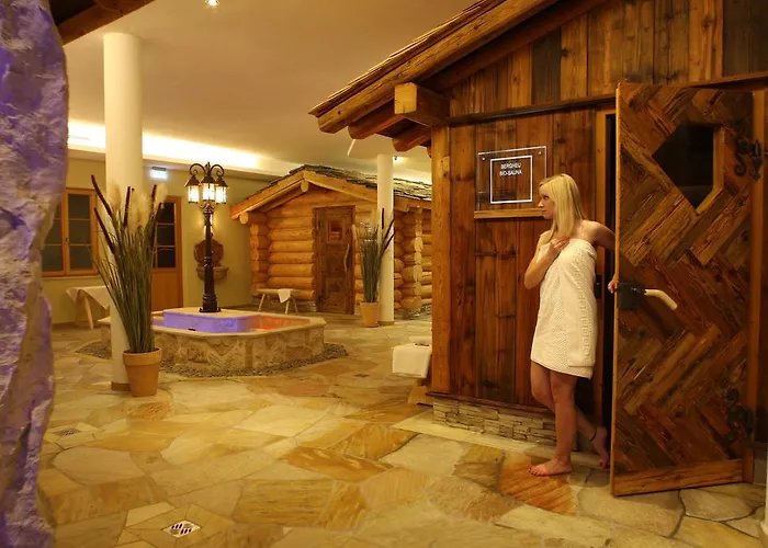 Hotel Alpenhof 4*