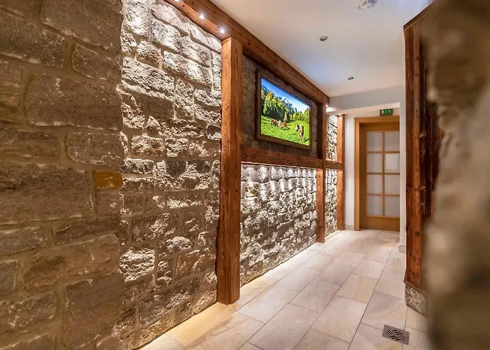 Hotel Alpenhof 4*