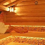 ホテル Alpenhof Krün